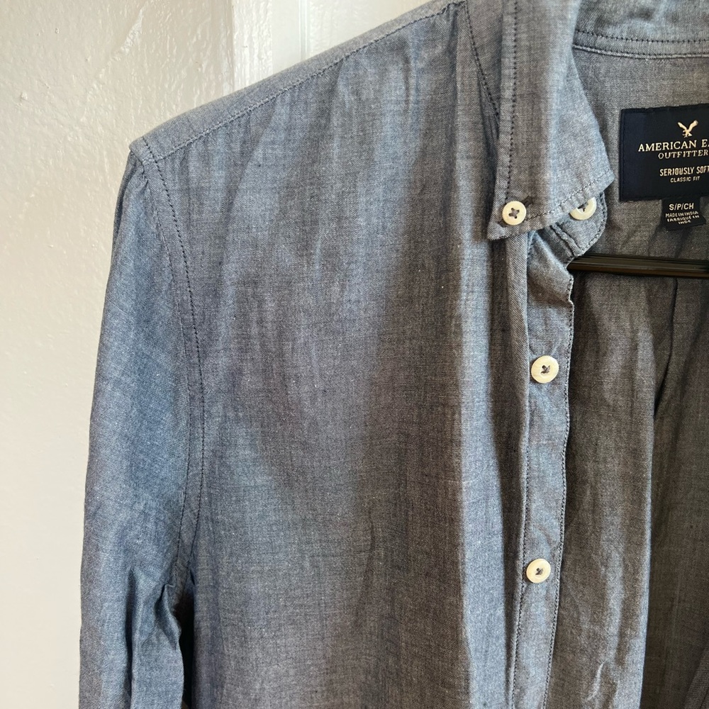 Men’s Blue Button Down Size S